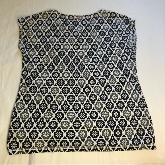T by Talbots Printed Short Sleeve Top Size MP - Picture 7 of 7